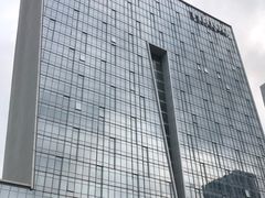 -深圳国际会展中心希尔顿酒店(前海华发冰雪世界店)