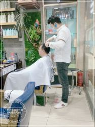 -阿兵荣辉美容理发有限公司