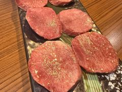 -炼火烤肉店