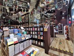-钟书阁(群光广场店)
