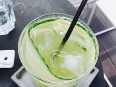 -UNI UNI(环亚凯瑟琳店)