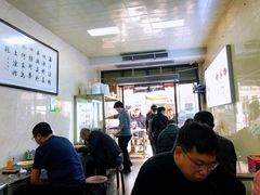 大堂-何老二卤汁凉粉