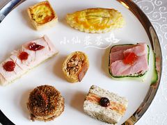 红丝绒下午茶-Salon de Ville浦江汇(上海外滩华尔道夫酒店店)
