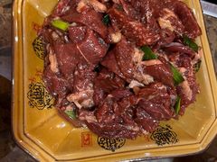 -黄利砖万峰林布依特色酸笋牛肉馆