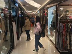 -广州白马服装市场