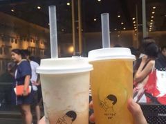 -喜茶(上海打浦桥日月光gelato lab+店)
