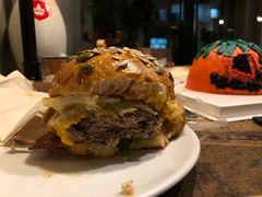 经典芝士汉堡-HIGH FIVE哈福手工汉堡(桂林路店)