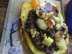 菠萝饭-雀舞云南菜(乐客城店)
