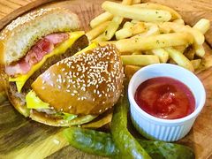 黑毛牛汉堡-羽深肉铺 Steak & Wine