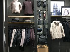 -ARC'TERYX始祖鸟(北京王府中环店)