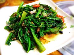 -大富蚝乌东哥饭店·石锅鱼杂·柠檬鸭(革新路店)