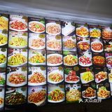 对铁锅炖大鹅一直都有想法，这次在一个冷风天来吃啦四个