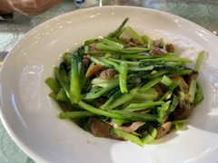 小白菜炒黄蘑-小城家宴