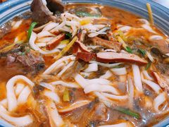 老酸菜牛肉面-陈八两面家(华孚写字楼店)
