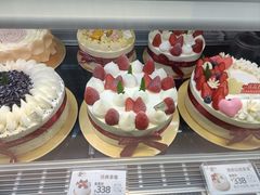 -花花卷卷·鲜食蛋糕(静安久光百货店)