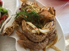 -覃记海鲜美食餐厅