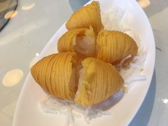 金枕榴莲酥-利苑酒家(合景国际金融广场店)