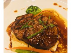 -WOLFGANG PUCK KITCHEN & BAR(迪士尼小镇店)