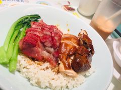 -新大咀港式茶餐厅(宝山万达店)