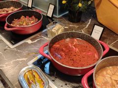 -广州万富希尔顿酒店·感趣自助餐厅·金秋蟹宴生蚝海鲜刺身