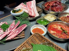 -草家酱蟹炭火烤肉店(珲春南路一店)