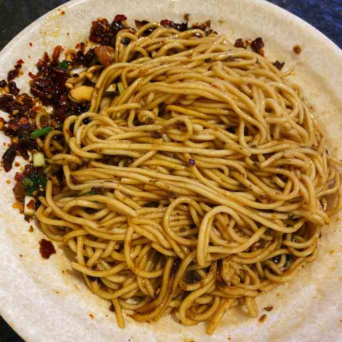 老成都担担面(王府井店)-"小吃口味不是想象的那么好,品种虽多但不够.