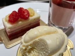-大中华希尔顿酒店-念自助餐·嗨啤·小龙虾