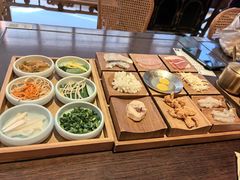 -银米·云南传统过桥米线(双廊黑金冠店)