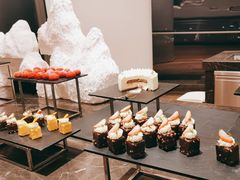 -云端西餐厅(南宁龙光那莲豪华精选酒店)