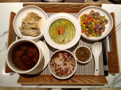 -臻儿屿月子会所(茶山店)