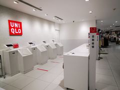 -优衣库(上海正大广场店)