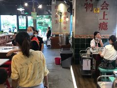 大堂-憨铁匠老火锅(龙岗万科里店)