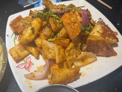 -曹掌柜小酒馆烧烤集团(宾川路店)