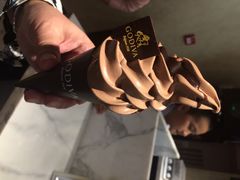 巧克力冰激凌-歌帝梵(大运河购物中心店)