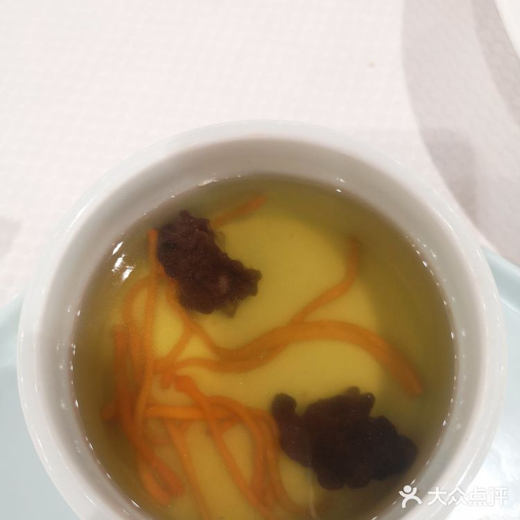 强推兔子不吃窝边草，好看又好吃，兔兔这么可爱