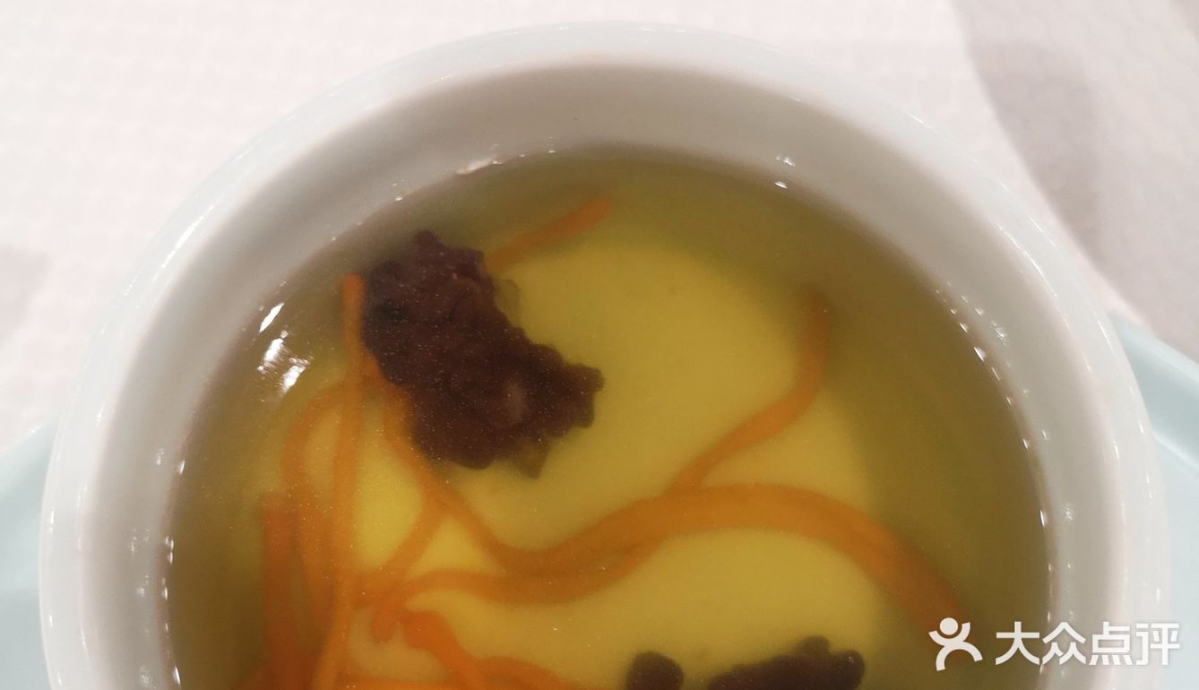 强推兔子不吃窝边草，好看又好吃，兔兔这么可爱