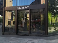 -ARC'TERYX始祖鸟(北京王府中环店)