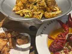-叶派龙虾•招牌香辣蟹·海鲜(中海国际店)