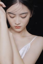 -onlygirl摄影美学馆高端定制(江滩店)