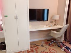 -维也纳酒店(苏州东方之门金鸡湖店)