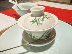 -荷风细雨·中国茶宴(世纪大道店)
