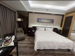 -兰州皇冠假日酒店