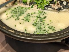 -香山湖家家宴(中山陵店)