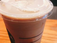 -星巴克(上海虹桥新天地二店)