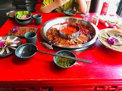 -谭鸭血老火锅(漳州路店)