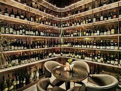 -wineapp葡萄酒餐吧(外滩金融中心店)