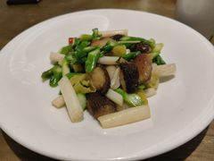 虾滑酿羊肚菌炒藕尖-榕意·川味之美(深业上城店)