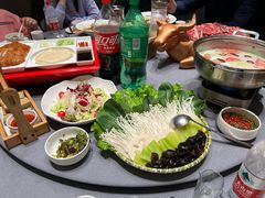 -荷塘秋月·本帮江浙菜(国权路店)
