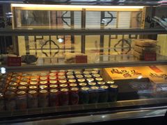 面包甜点陈列柜-王裕興肉莊(南禅寺店)