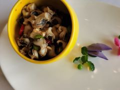 有机花生拌花螺-浦江二号·独栋江景餐厅(滨江大道店)